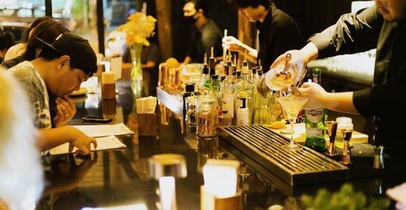 Chiang Mai: Moment&#39;s Notice Jazz Club F&B Packages