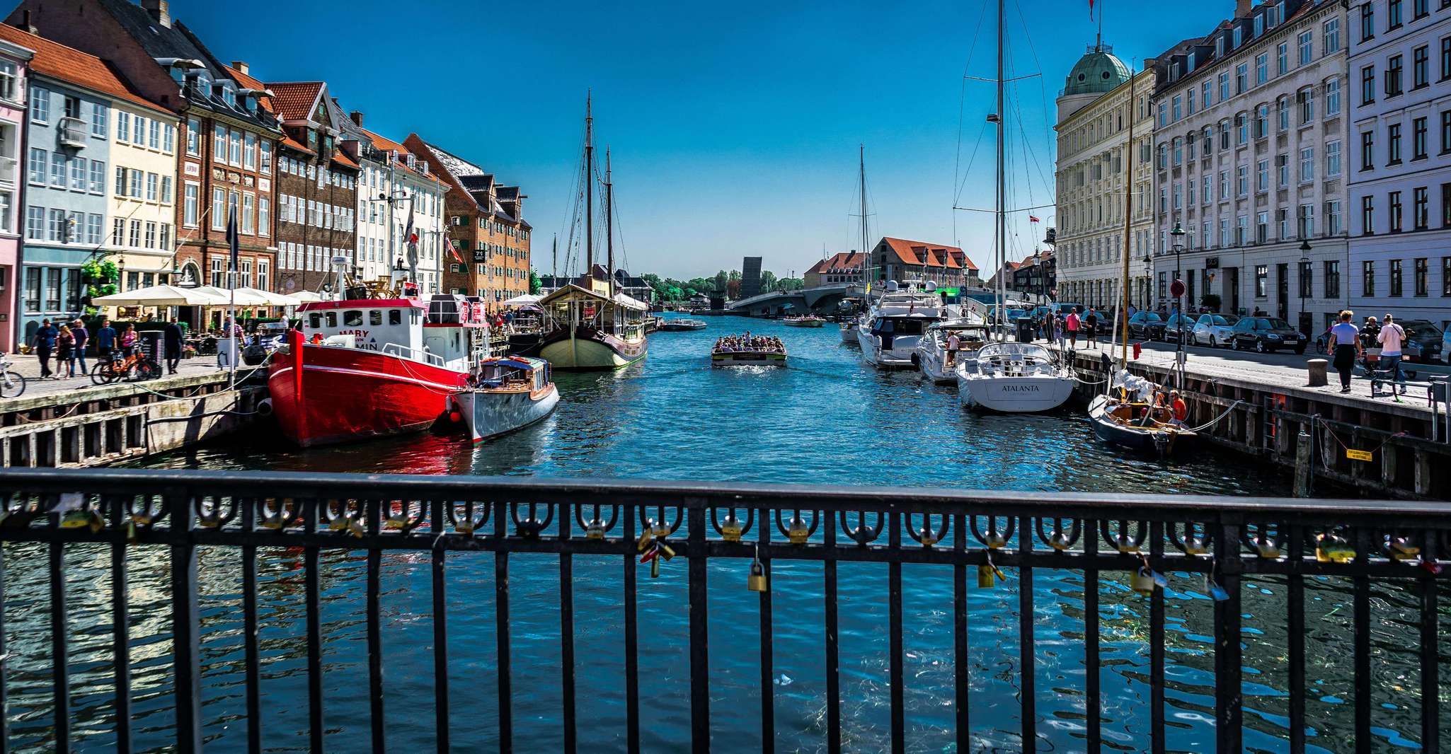 Copenhagen City & Christiansborg Palace Private Walking Tour