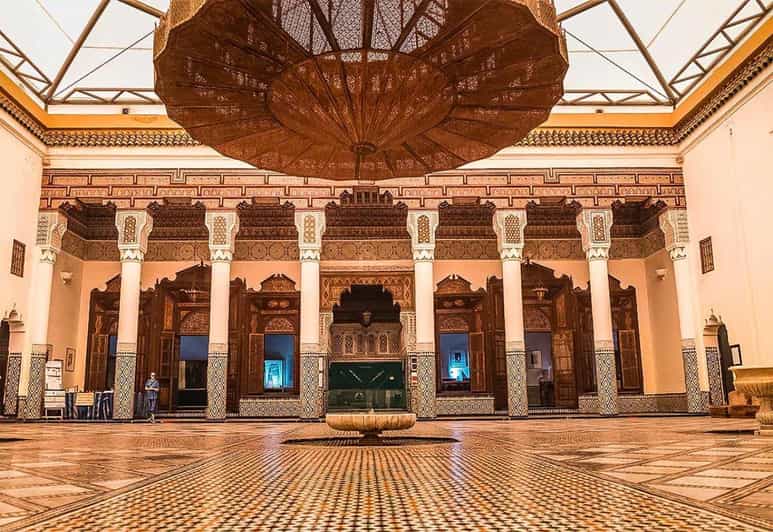 Marrakesh: Dar El Bacha, Ben Youssef Madrasa en Medina-tour