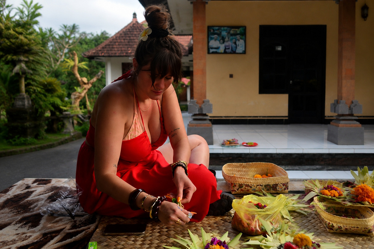 Tirta Empul : Balinese Home & Sacred Melukat Purification