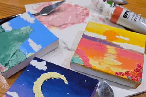 Busan: Mini Canvas Painting Experience - Image 3