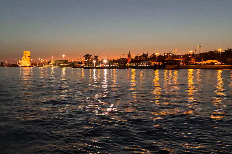 Sunset aboard a sailboat in Lisbon! Sunset aboard a sailing boat in Lisbon!