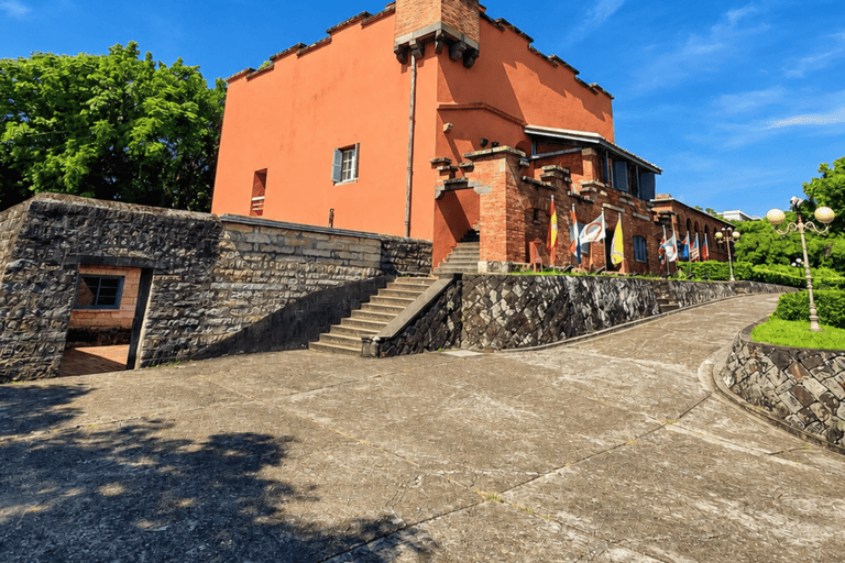 Taipei: Tamsui and Beitou Private Walking Tour