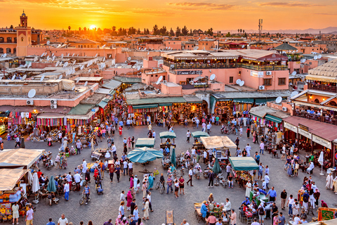 Marrakech: Medina, Palaces, Souks & Evening Carriage Ride Medina Discovery, Evening Carriage & Moroccan Dinner
