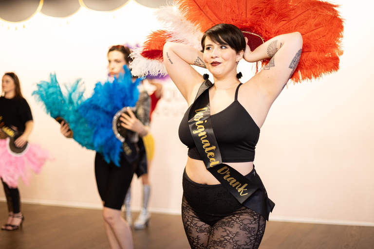 Montreal: Burlesque Dance Class Montreal: Burlesque Dance Class 2hrs in English