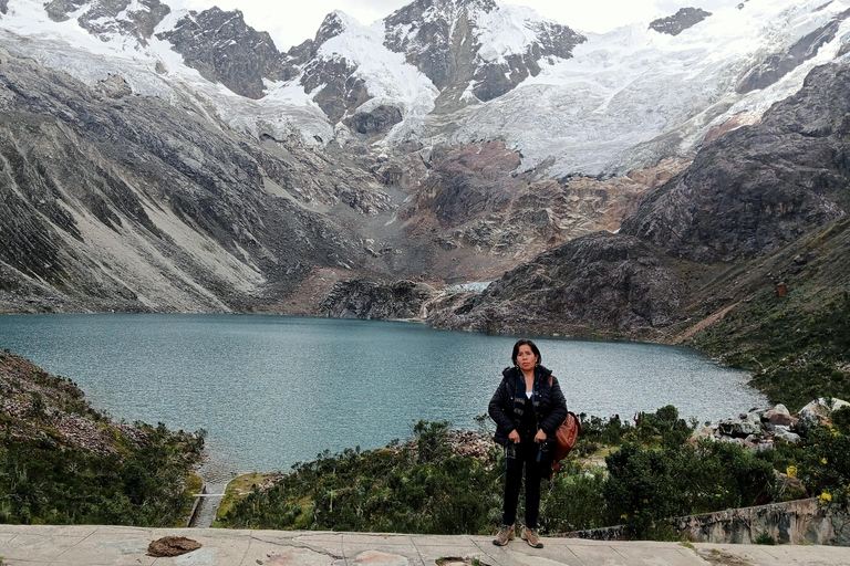 Desde Huaraz: Excursión de un día al lago Rocotuyoc con almuerzo