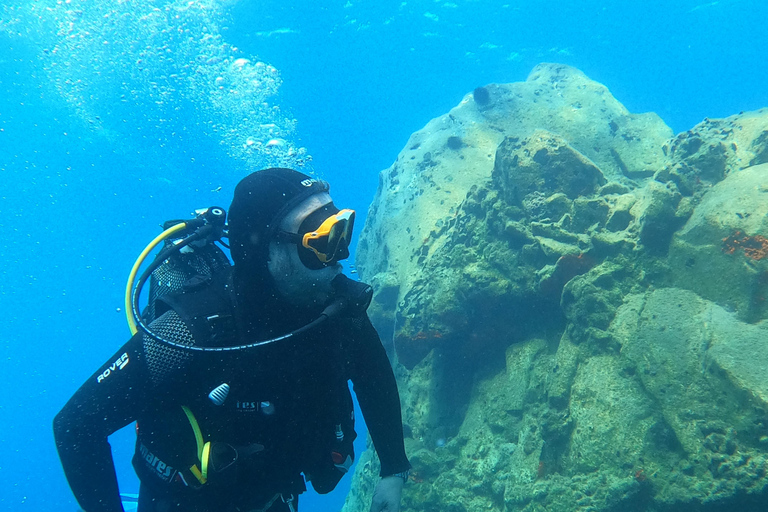 Santorini: Experiência de mergulho com cilindro na caldeira vulcânicaMergulho autônomo