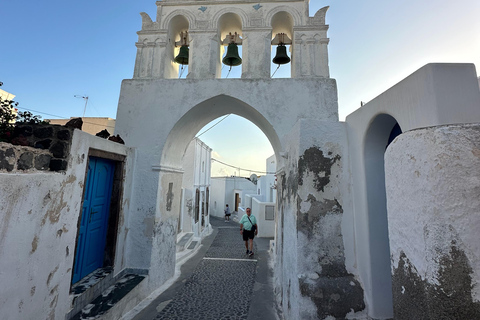 Santorin : visite des temps forts avec Oia et Pyrgos MegaloxoriSantorin : visite des temps forts avec Oia, Pyrgos et Megalochori