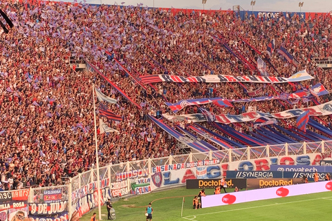 Fußball in Buenos Aires: Erlebe die Leidenschaft bei einem Spiel von San Lorenzo de Almagro