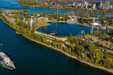 Montreal: Guided Sightseeing Lunch Cruise