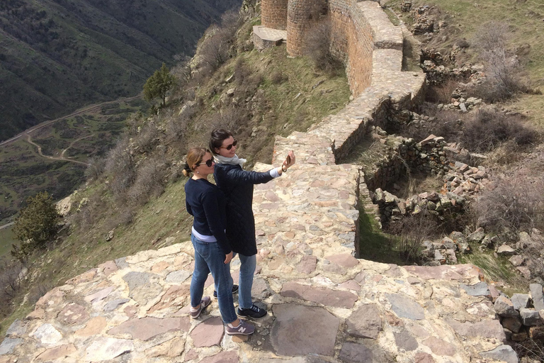 Yerevan: Silk Road Jeep Tour with Lake Sevan & Noravank