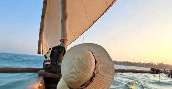 Zanzibar: Traditional Boat Snorkeling Starfish & Sunset Trip