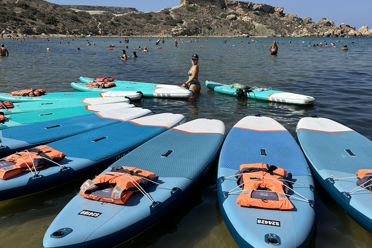 Lekcja paddleboardingu na stojąco w Malta Surf School