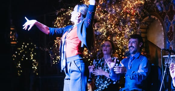 Madrid: Live-Flamenco-Show mit Essen- und Getränkeoptionen