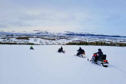 Excursion en motoneige au départ d&#039;Akureyri (double Rider)Excursion en motoneige au départ d&#039;Akureyri 1 heure en double randonnée