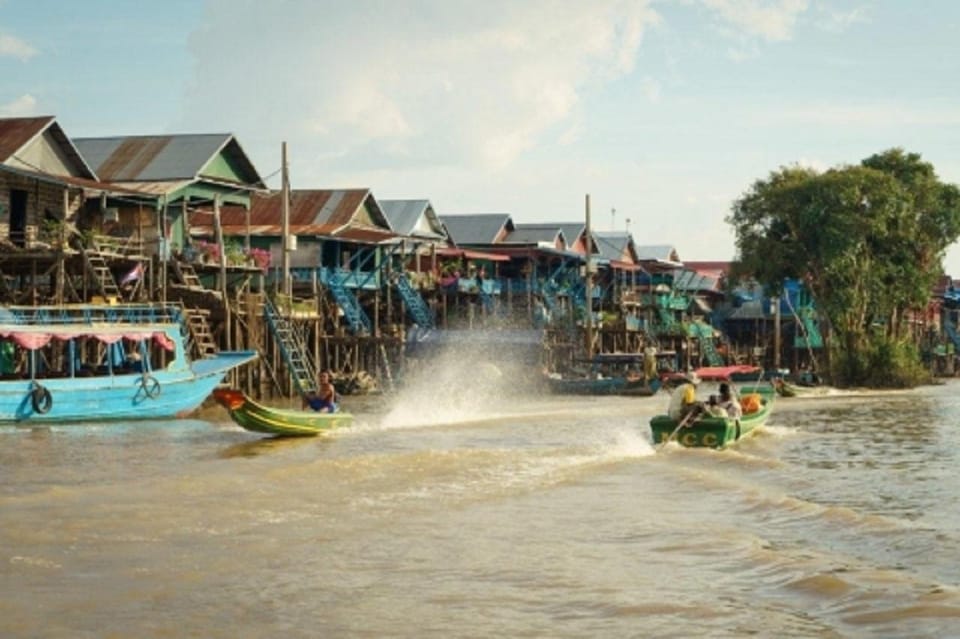 Siem Reap, Kampong Phluk Floating Village Tour with Transfer - Housity
