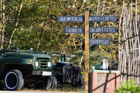 Tirana: Communist History, Culture, and Food Tour Spanish speaking private group