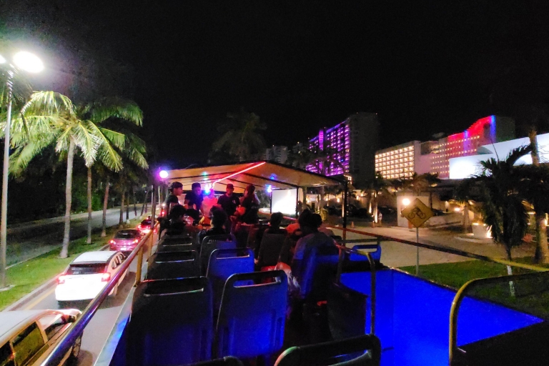 Wycieczka autobusowa po CancunWycieczka autobusowa po Cancun Party z miejsca spotkania w Cancun