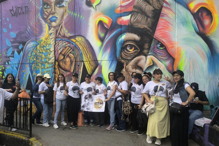 Comuna 13 Full Experience | Subway, Metrocable, Street Art and Culture. Comuna 13 Full Experience | Metro, Metrocable, Street Art and Culture.
