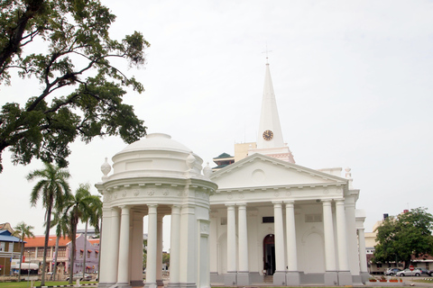 Penang: Giro in trishaw e tour gastronomico degli Hawker Center