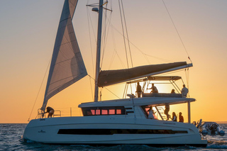 Albufeira: Esperienza di vela al tramonto in Algarve