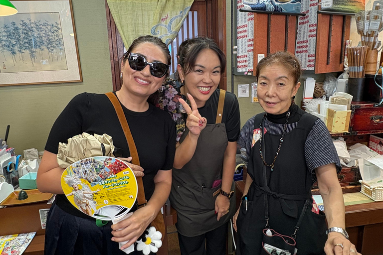 Tokyo: Private Half-Day Tour by Car with Local Guide Premium Van 6 pax