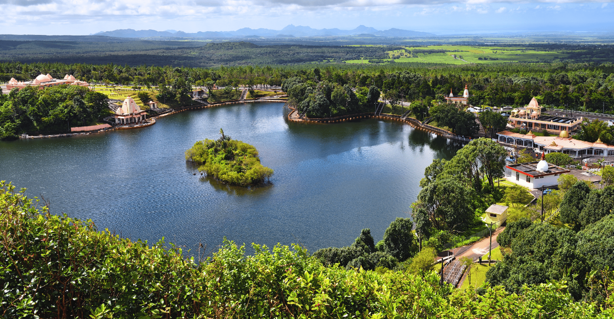 Tea Route - Dormant Volcano, Lakes, Tea Tasting & Lunch - Housity