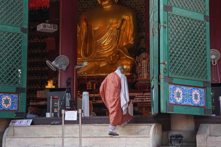 Veganistische Michelin-ervaring in Seoul: tempel, thee en lekker etenSeoul Vegan Delight: Temples, Teas &amp; Treats Tour