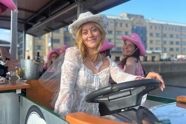 Liverpool: passeio de bicicleta com bebidas e músicaPasseio de bicicleta com cerveja em Liverpool com bebidas