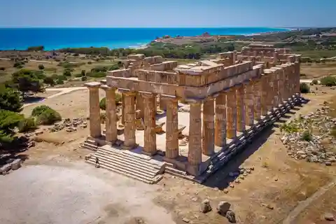 From Palermo: Archaeological Park Tour of Selinunte and Mazara del Vallo