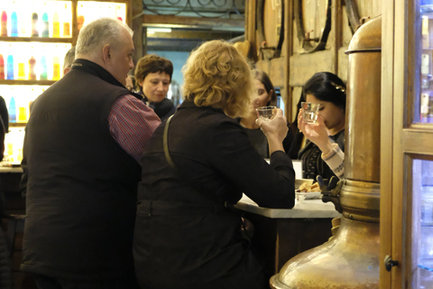 Olive Oil Tasting in Athens with Honey, Raki & Wine