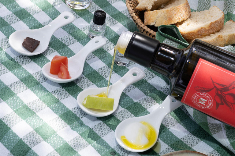 Extra-virgin olive oil and wine tasting at Cortijo Andaluz, Ronda Extra virgin olive oil and wine tasting at Cortijo Andaluz, Ronda