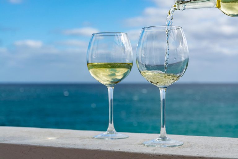 Lisbon: Half Day Cascais Beach & Wine Pass
