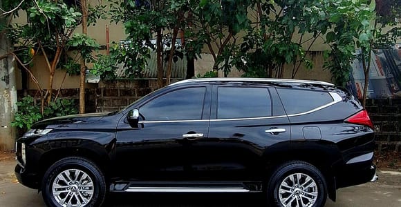 Deluxe Private Transport with Chauffeur