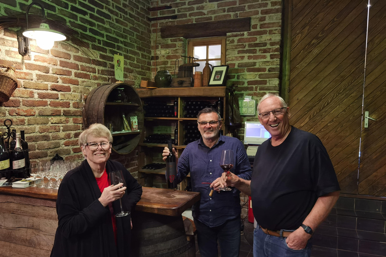 من زغرب رحلة نهارية خاصة للقلعة والنبيذمن زغرب رحلة نهارية خاصة بالقلعة والنبيذ