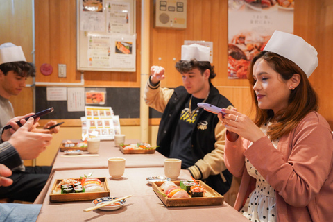 Kanazawa: Sushi Making Experience at Omicho Market