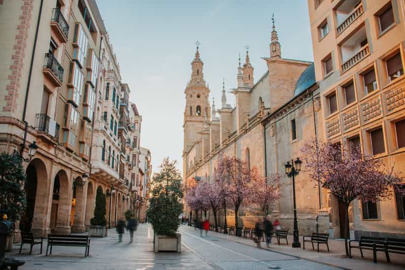 Logroño: Urban Outdoor Escape Room Game