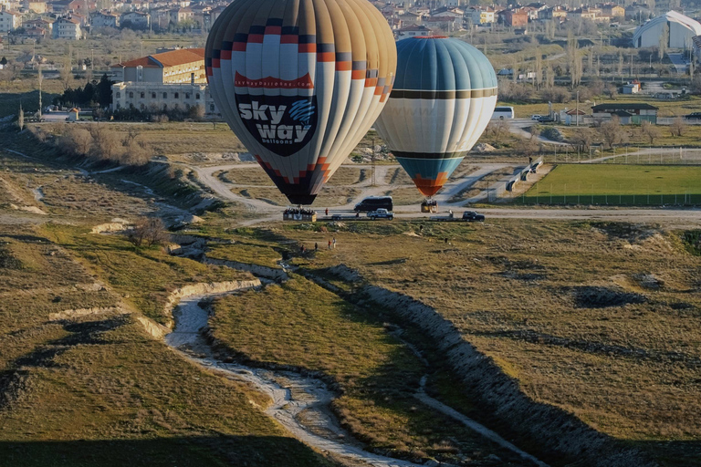 Cappadocia: Ihlara Valley Hot Air Balloon Flight Experience
