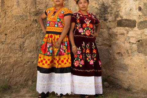 Oaxaca walking tour with a local photographer