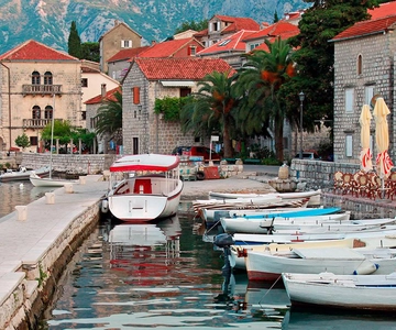 De Tirana a Montenegro: Kotor y Budva, Excursión de un día
