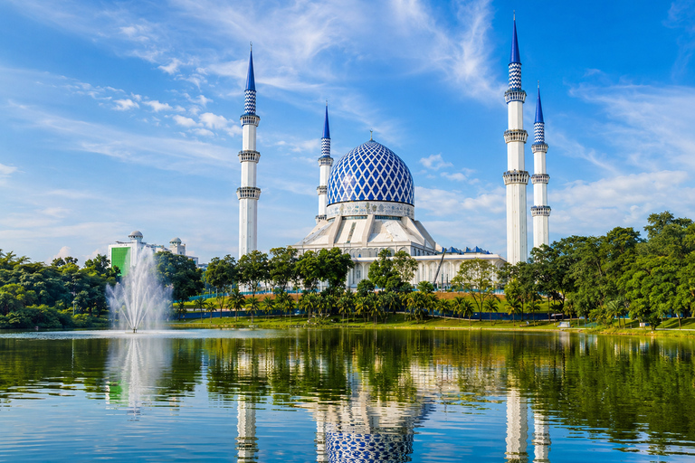 KL: Pulau Ketam Island with Blue Mosque & Thean Hou Tour