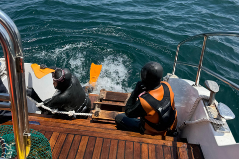 Jeju: Yacht Tour with Optional Sunset or Haenyeo Experience Sunset Tour