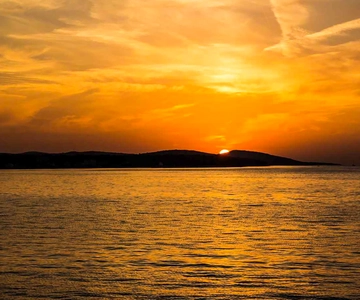 Altea: Katamaran Tour mit Sonnenuntergang Option