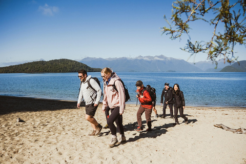 Te Anau: Jetbootfahrt &amp; geführte Wanderung auf dem Kepler Track
