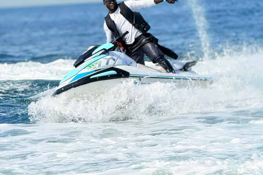 Dubai: 45-minütige Jetski-Fahrt. Foto: GetYourGuide