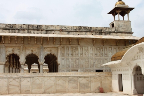 Au départ de Delhi Taj Mahal et Agra visite d'une jounée tout comprisVoiture Ac avec chauffeur + guide + billets d'entrée seulement