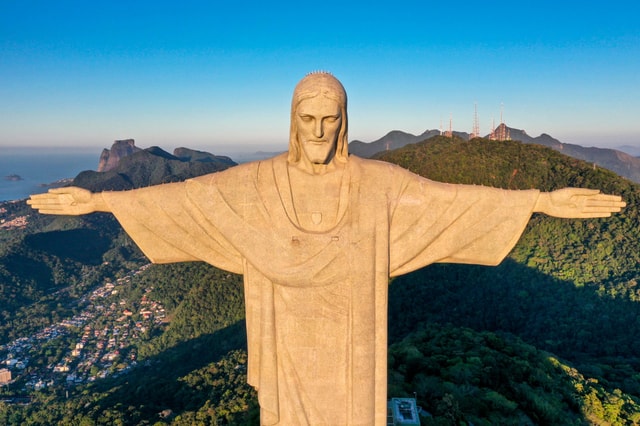 One day Rio's Bests: Favelas, Christ, SugarLoaf, SelarĂłn...