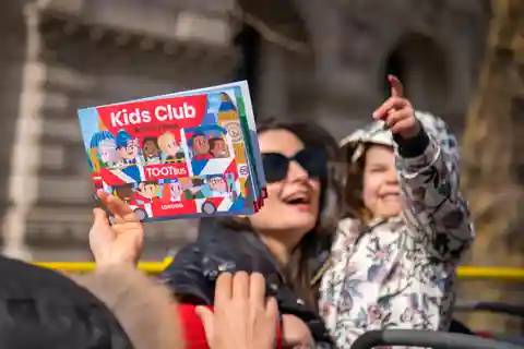 Londres: Tour en autobús descubierto para niños