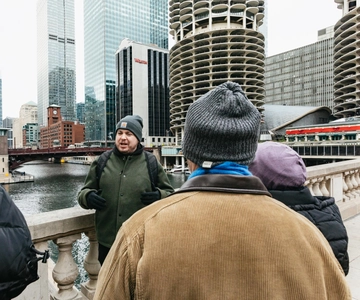 Chicago: Gangsters and Ghosts Guided Walking Tour