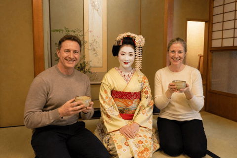 Fukuoka: Special Japanese Tea Ceremony with Maiko